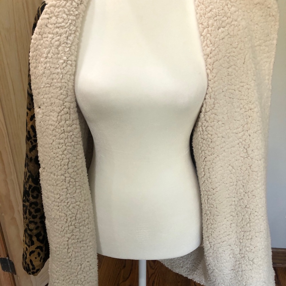 Mystree jacket - Picture 10 of 12